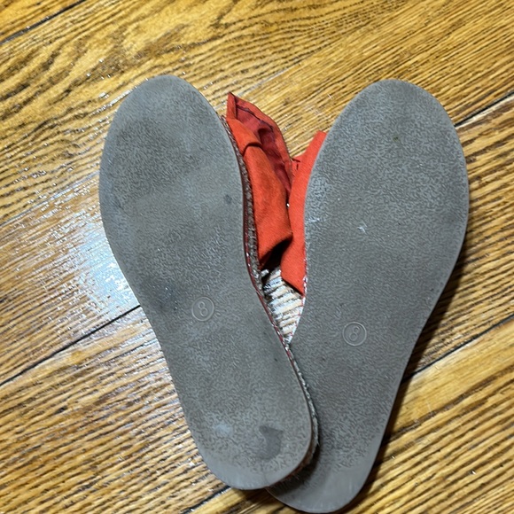 Universal Thread fabric big bow slides.  Orange. Size 8. - Picture 9 of 10